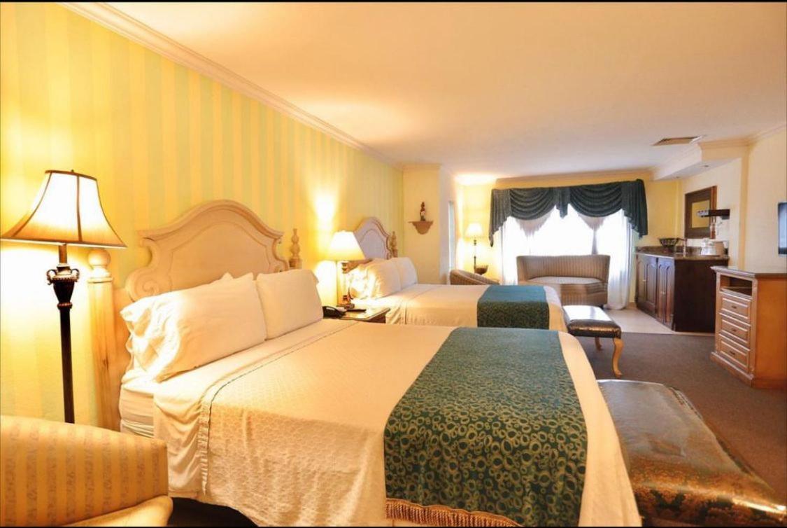 Standard Double Suite